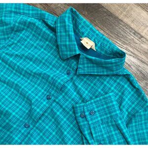 Duluth Trading Womens Medium Blue Plaid Long Sleeve Button Down Shirt